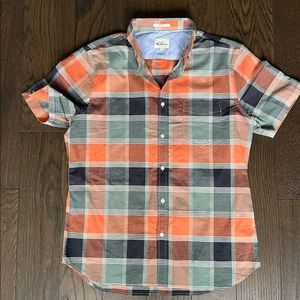 Ben Sherman button up collared short sleeve plaid shirt, size large